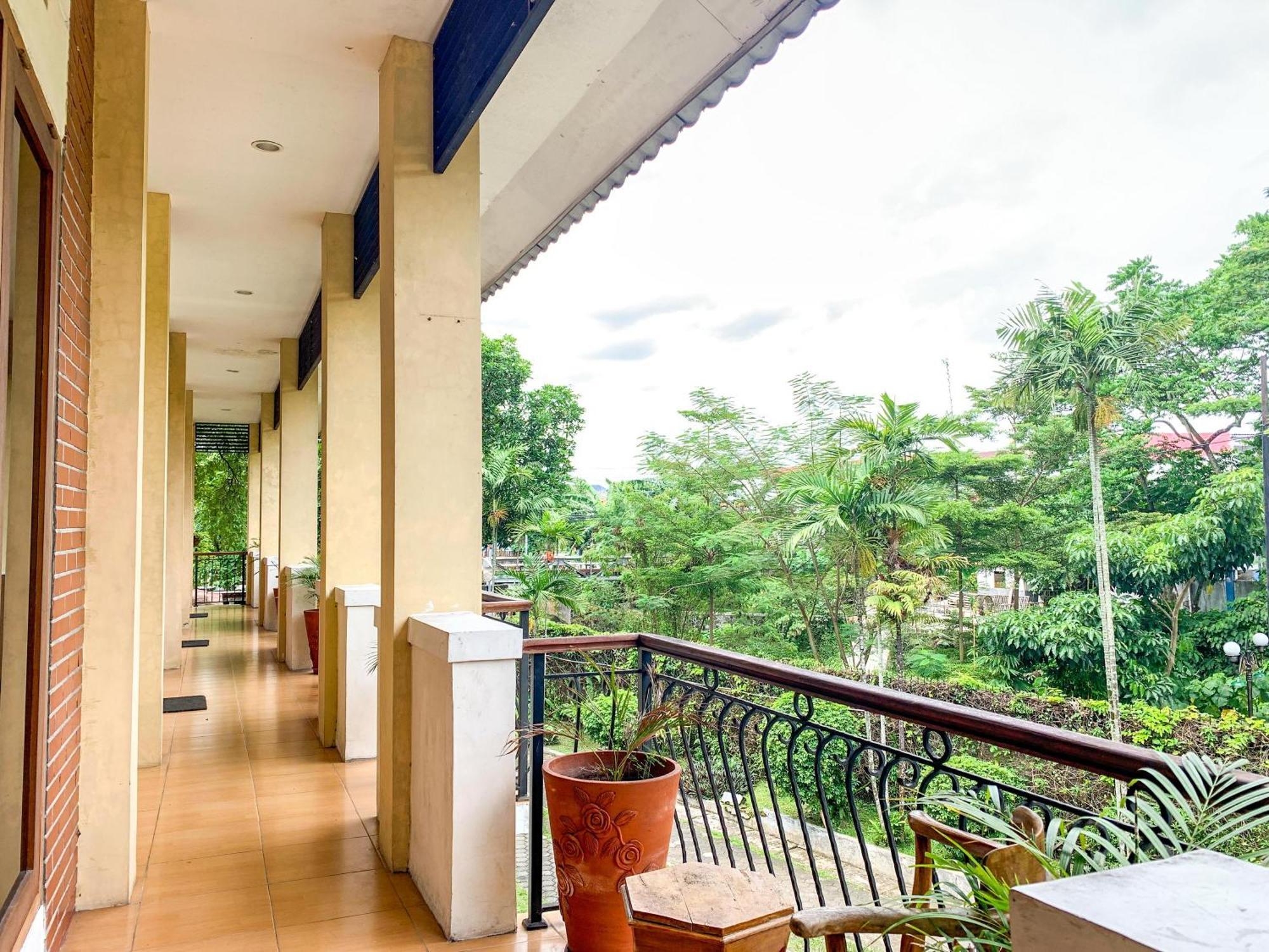 Urbanview Sasono Putro Condoongcatur By Reddoorz Kejayan Exterior foto