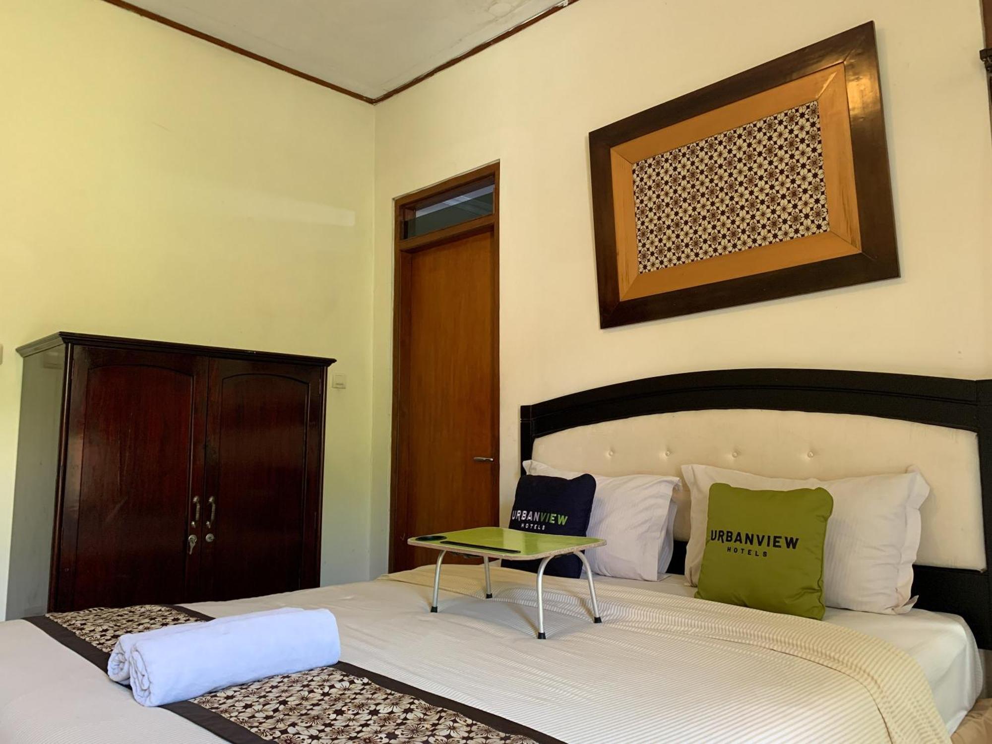Urbanview Sasono Putro Condoongcatur By Reddoorz Kejayan Exterior foto